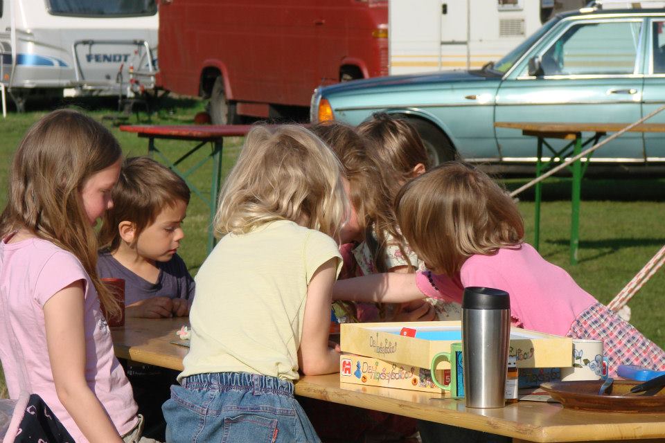kinderenaantafel2.jpg